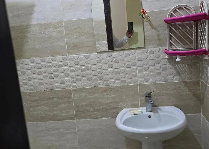 Apartment Ground-floor In Garden, 3 Bedrooms, In Lasrinetta, Mini Egypt *