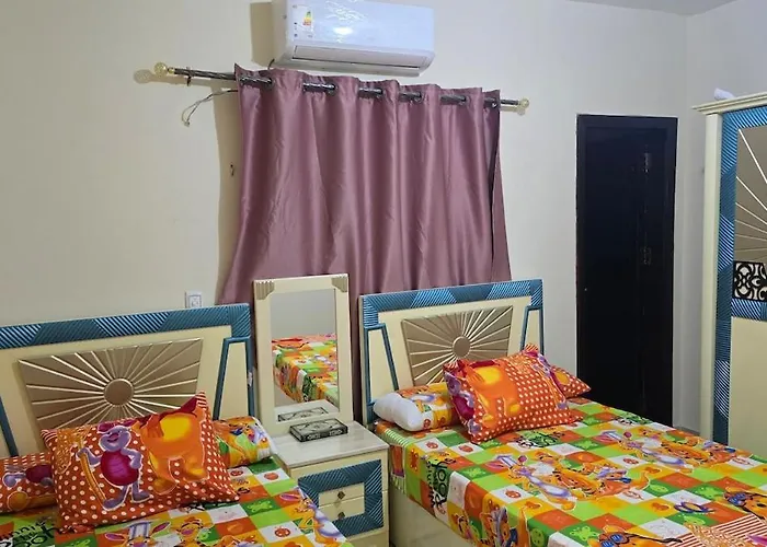 Apartment Ground-floor In Garden, 3 Bedrooms, In Lasrinetta, Mini Egypt